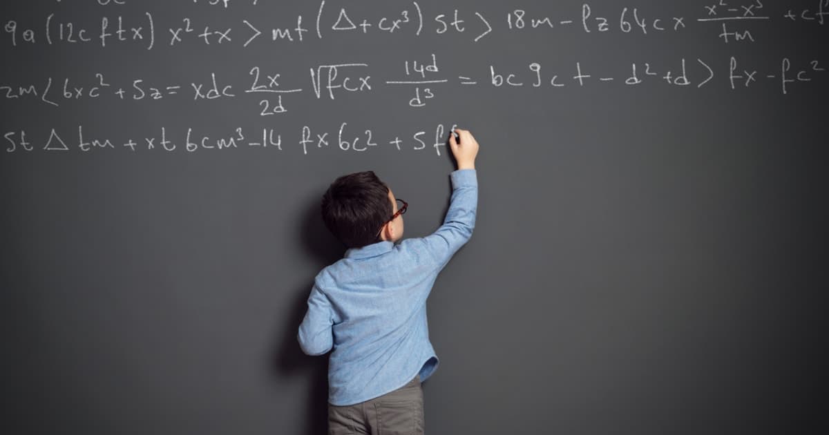 Impact du Haut Potentiel Intellectuel sur l'Anxiété Sociale chez les Adolescents : Une Étude sur les Croyances Personnelles
